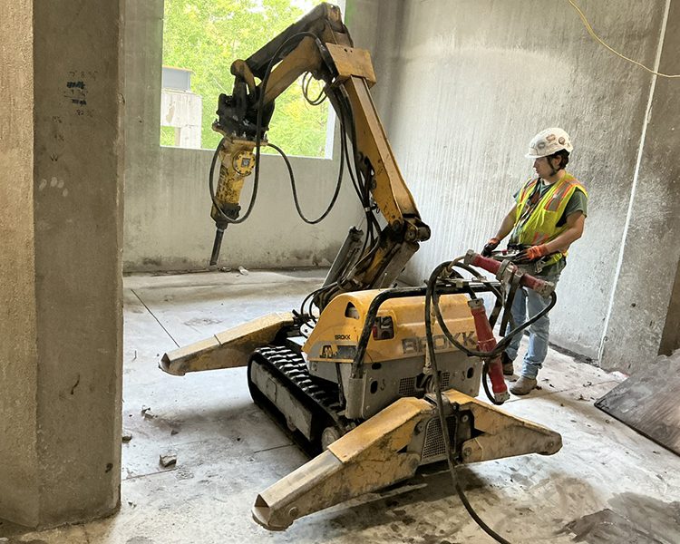 Robotics 4 Robotic Demolition in Tight Space