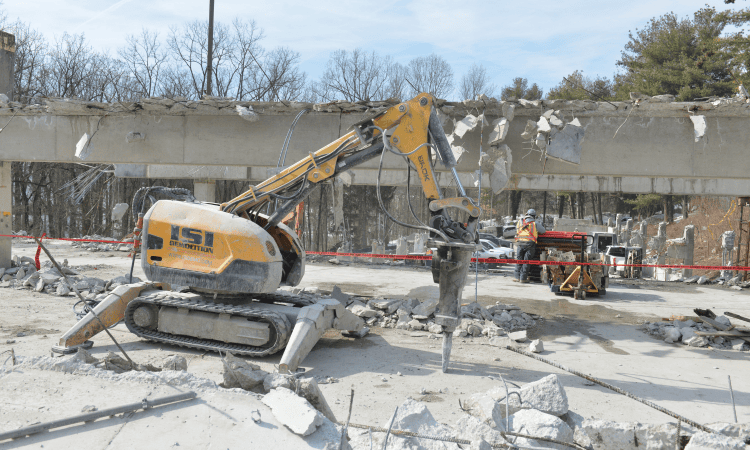 Brokk robotic demolition equipment removing concrete